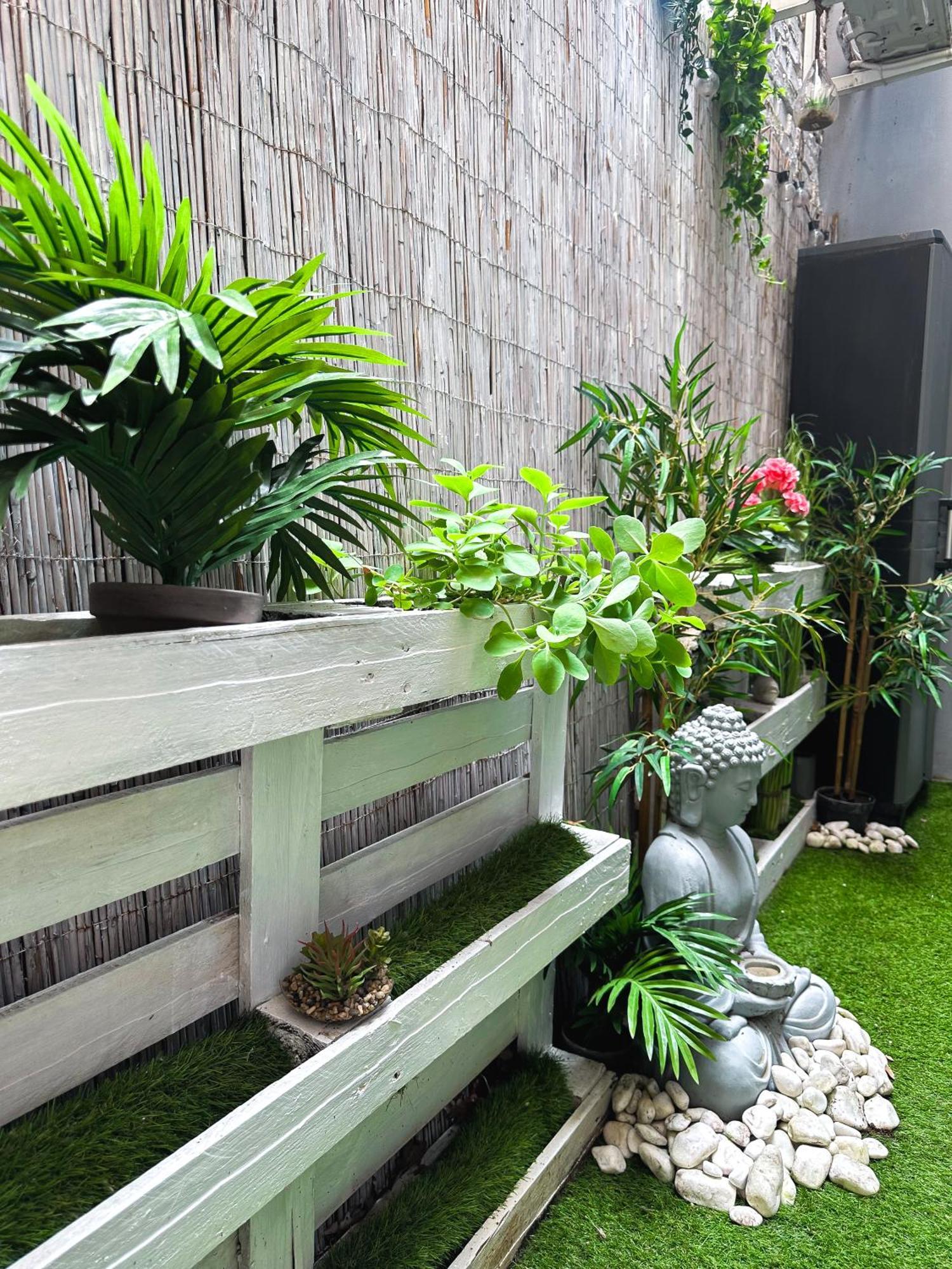 Urban Studio With Private Garden Near Andrassy Boedapest Buitenkant foto